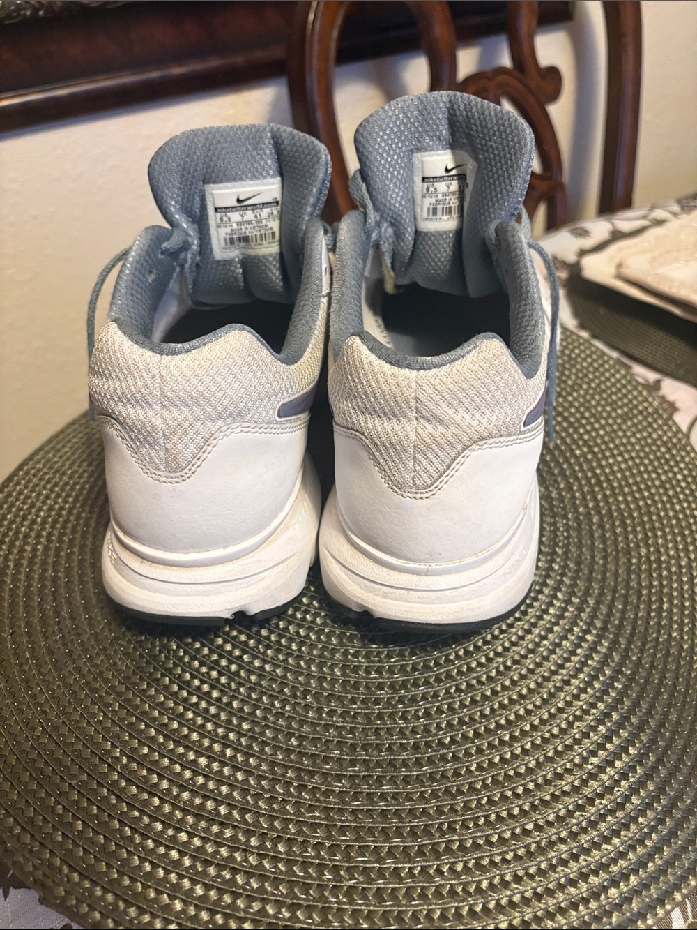Nike Downshifter 6 White and purple accent Athletic Shoes - Picture 3 of 6